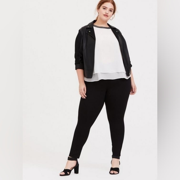 Torrid White Chiffon Embellished Double Layer Tank - Picture 3 of 13